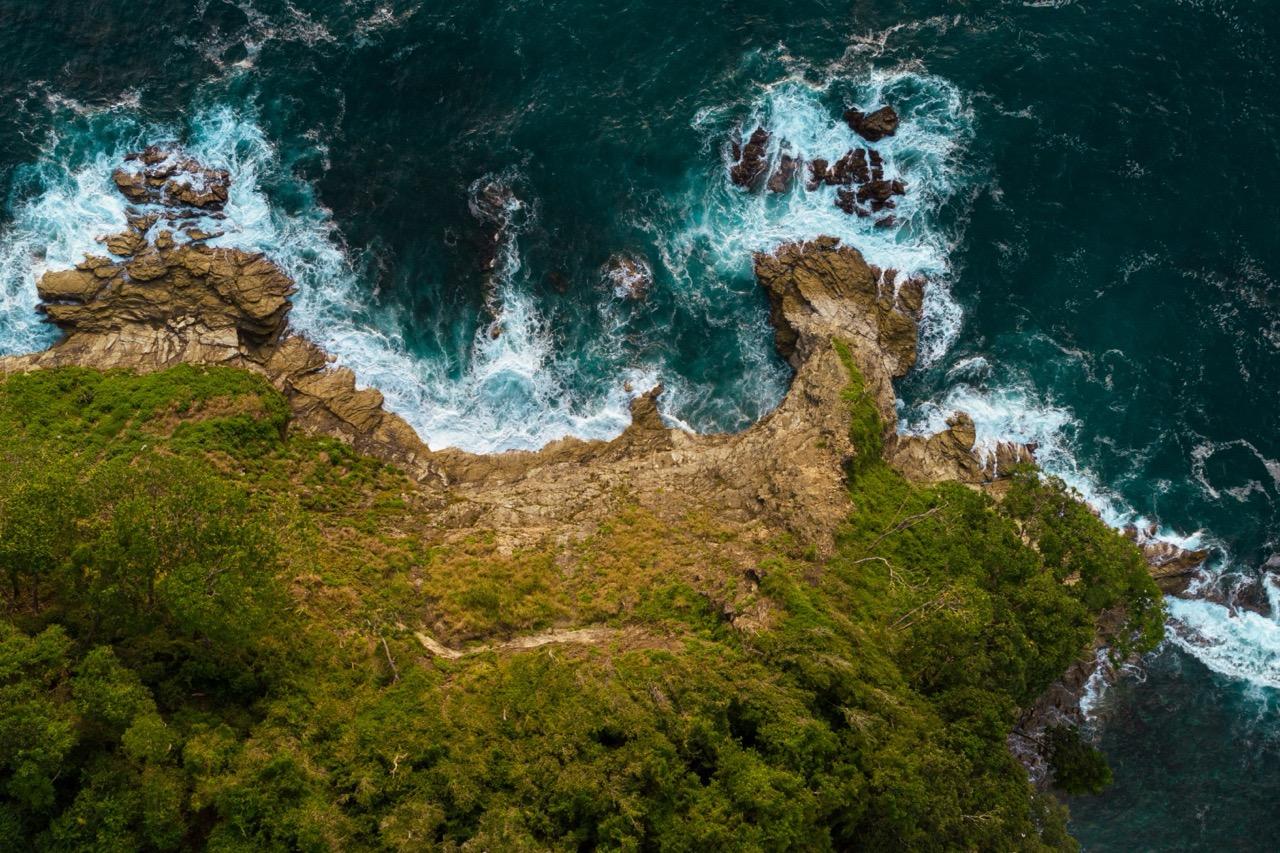 Drone shot of a cliff in Costa Rica